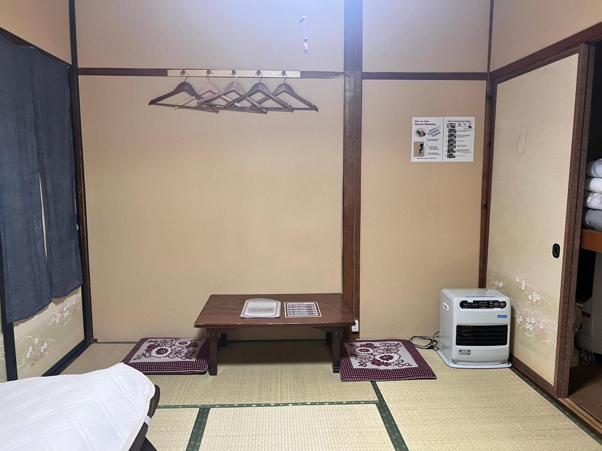 Hostel Murasaki Ryokan Takayama  Luaran gambar