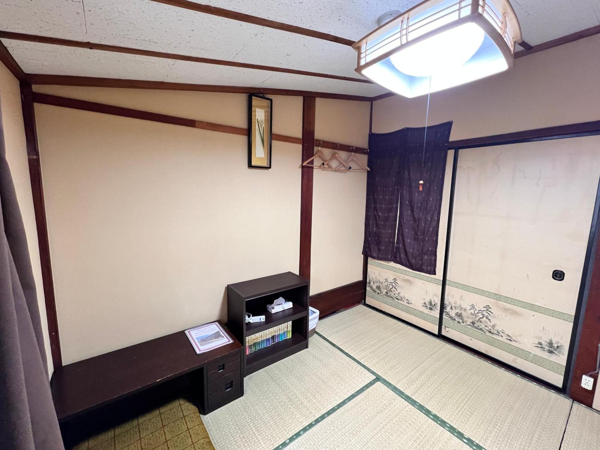 Hostel Murasaki Ryokan Takayama  Luaran gambar
